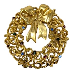 Christmas Wreath Brooch Pin Gold Toned Rhinestones Holiday
